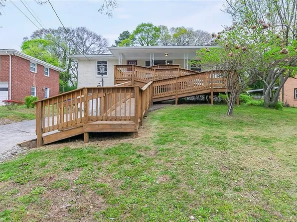 2699 Lincoln Ct NW, Atlanta, GA 30318