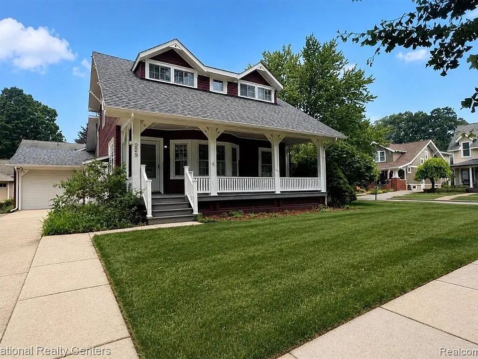 229 Linden St