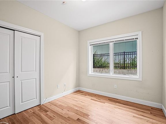 4th image of 64 Butler Pl