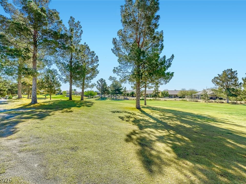 1st image of 3219 Kingbird Dr
