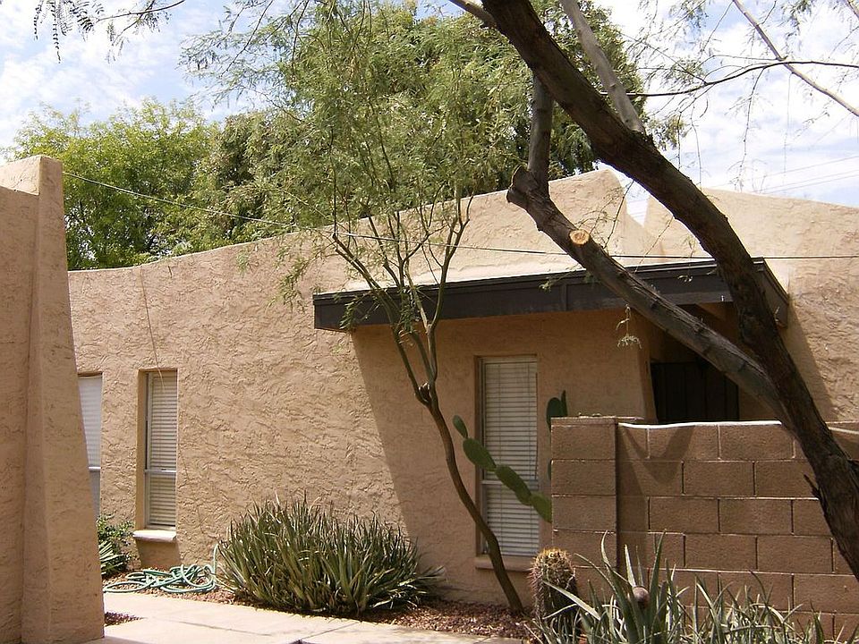 exterior view of patio/entry