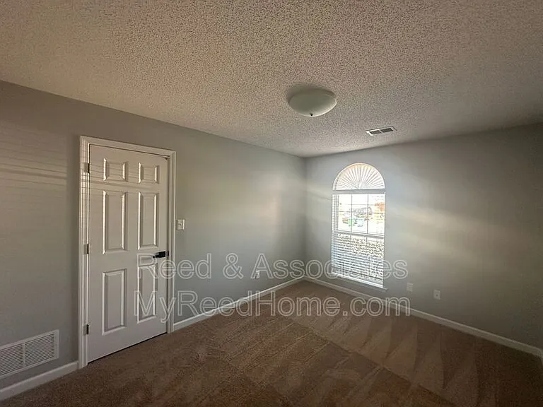 11625 Dempsey Dr — Photo 9