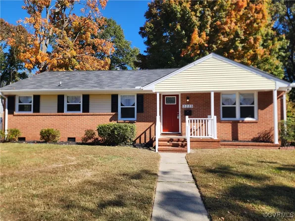 2223 Buckner St, Petersburg, VA 23805