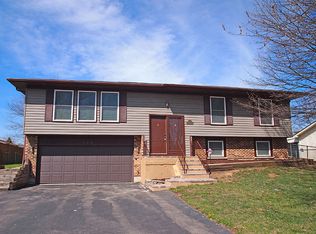 425 Sword Way, Bolingbrook, IL 60440