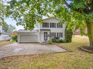 377 S Cleveland Ave, Mogadore, OH 44260