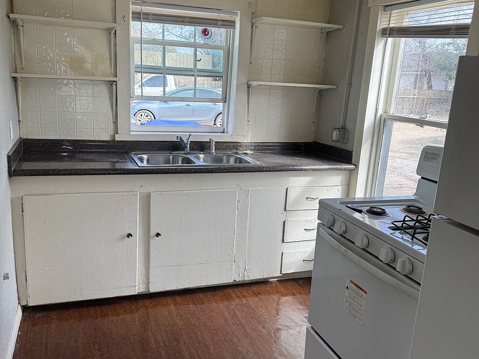1st image of 1217 N 29th St #A