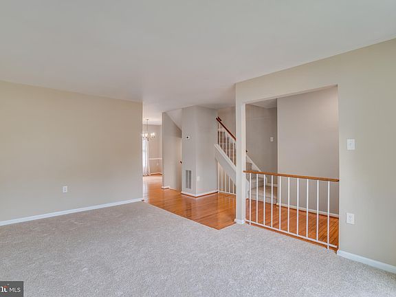 5th image of 4481 Holly Ave