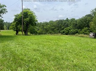 492 Lone Oak Rd, Cottageville, WV 25239