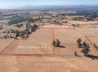 1830 E Railroad Ave, Penngrove, CA 94951