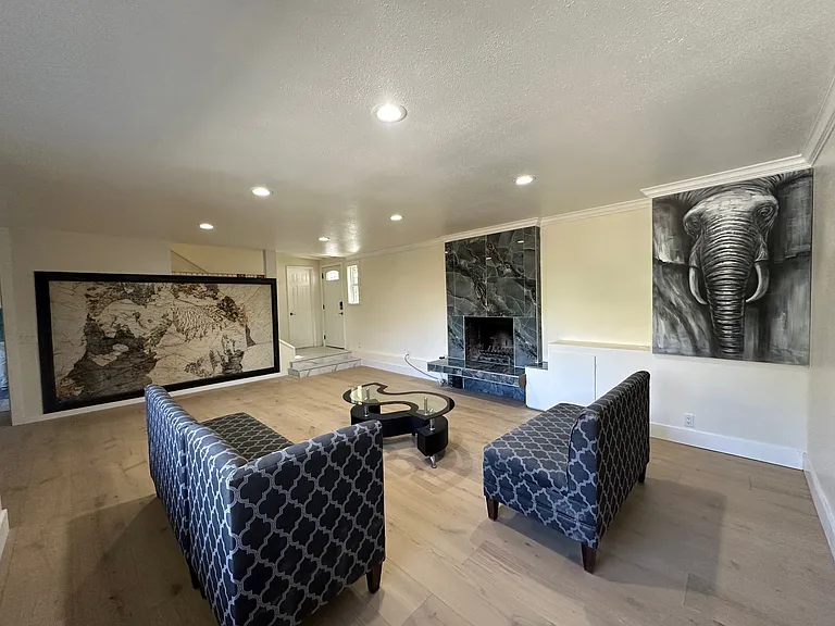 2239 Alcyona Dr — Photo 3