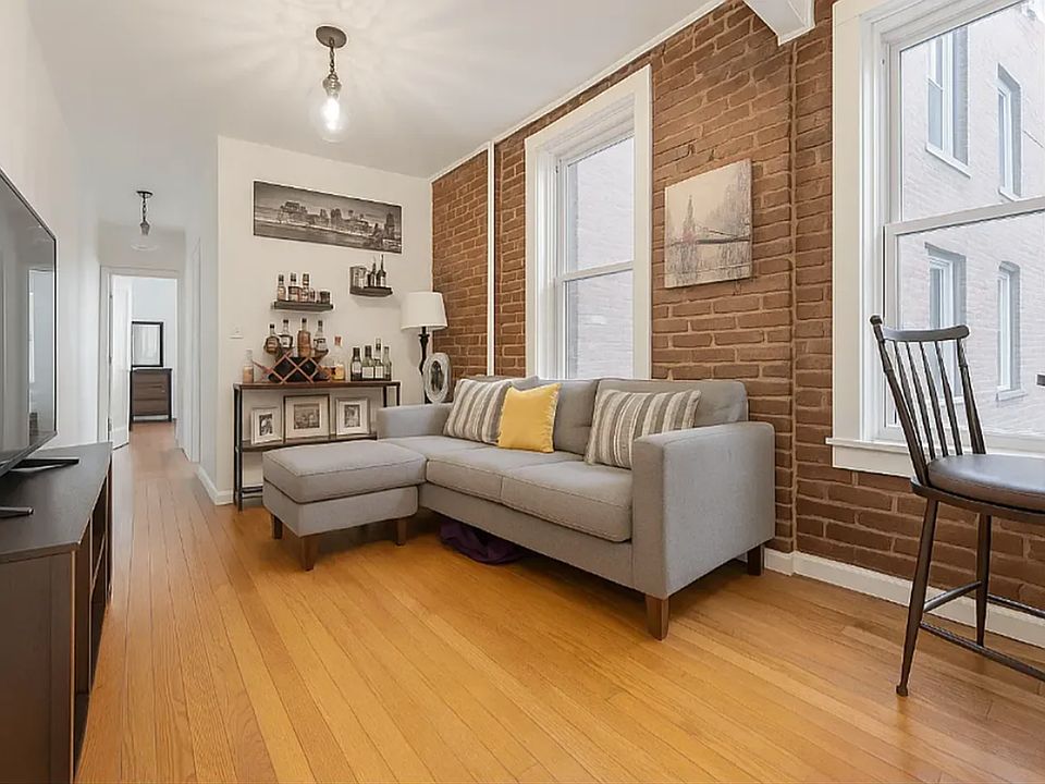 1st image of 326 E 85th St #4W