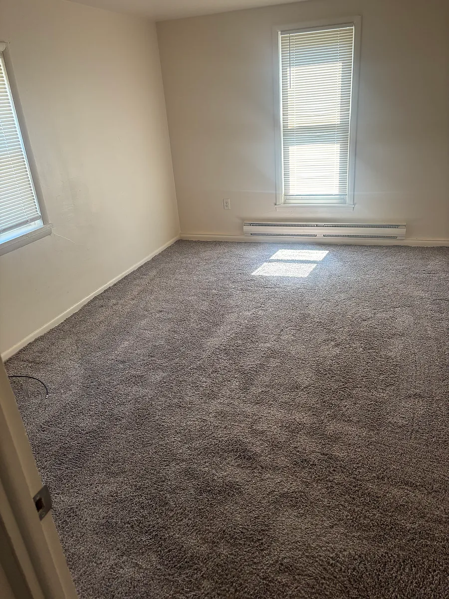 Building Photo - 3906 Columbia Ave #1