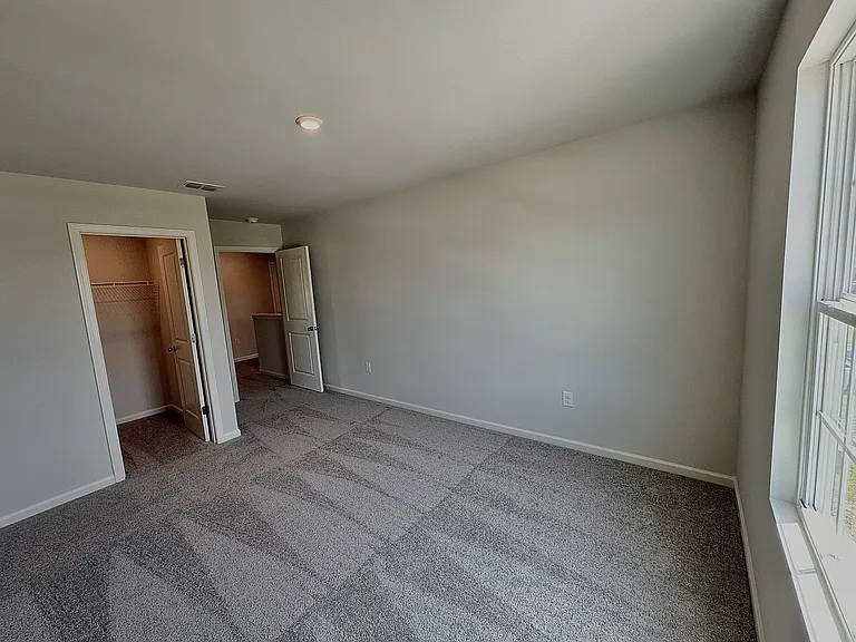 308 London Ct — Photo 21