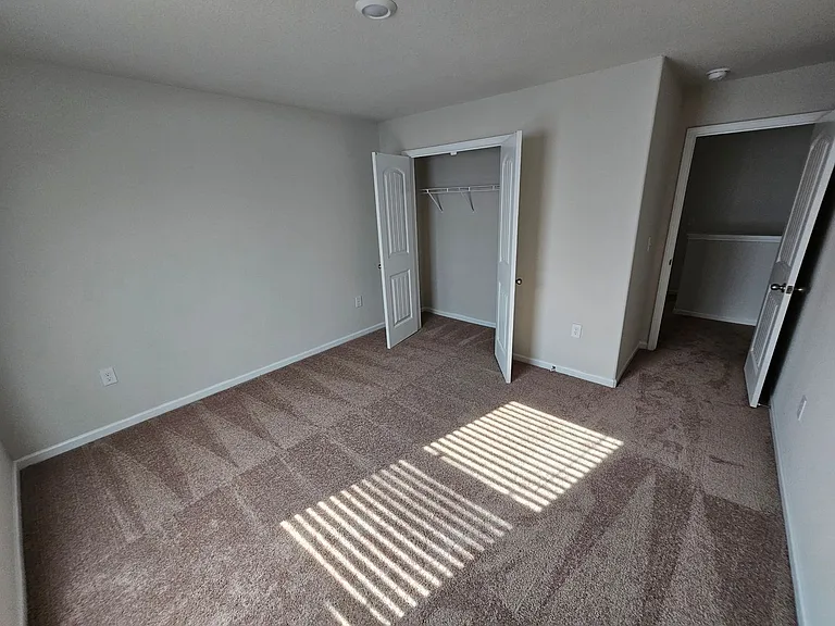524 Hawley St — Photo 41