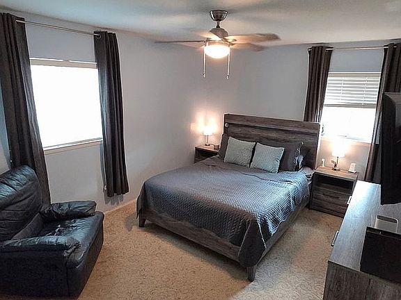 4th image of 821 Loganwood Ave