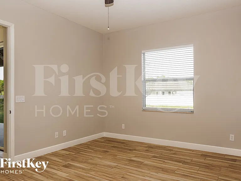2655 Palomar Ave SE — Photo 15
