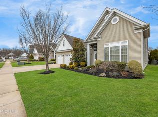 1 Carleton Dr, Freehold, NJ 07728