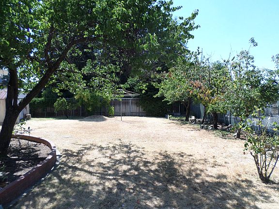5th image of 399 Vallejo Ave