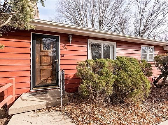 4th image of 3821 NE West Park Dr