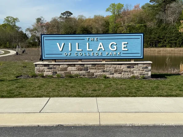 College Park Apartments