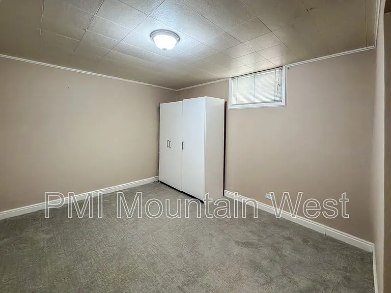 282 E 650 N — Photo 10