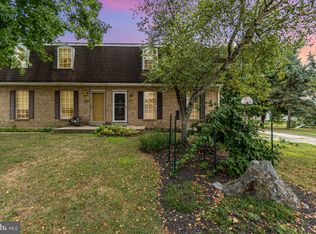 1895 Esther Dr, Carlisle, PA 17013