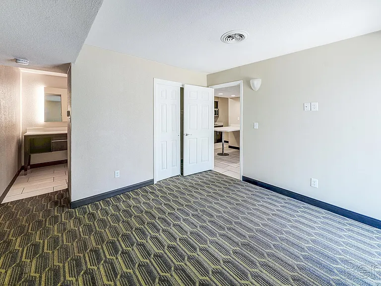 3553 Founders Rd #2 — Photo 40