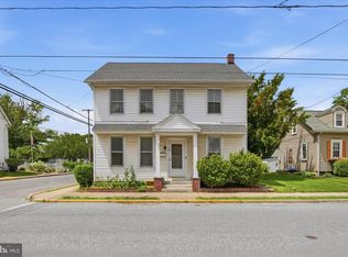 101 E Lincoln Ave, Lititz, PA 17543