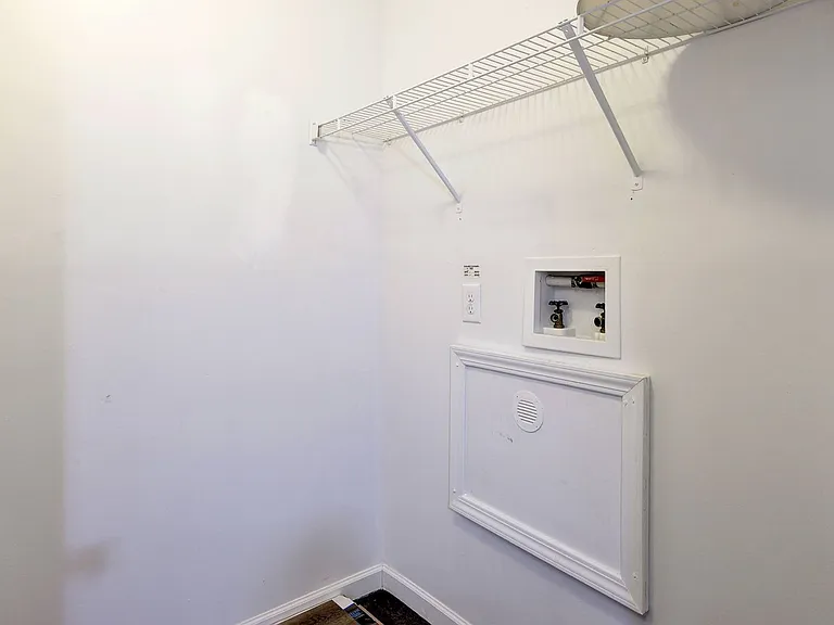 9431 Jenkins Ln — Photo 23