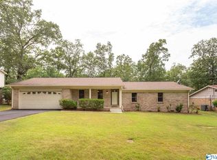 504 Shane Ln, Rainbow City, AL 35906