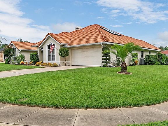 4th image of 102 Belchase Ct