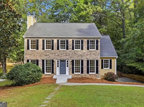 2706 Lillie Lake Dr SW, Marietta, GA 30064