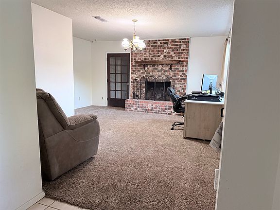 3rd image of 404 Montgomery St