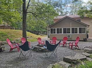 5 Pumphouse Rd, Lakeville, PA
