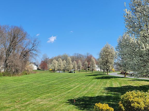 3rd image of 21400 Denit Estates Dr