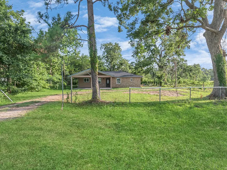 2826 W FM 1462 — Photo 35