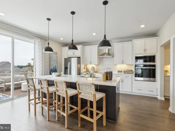 10060 Lewis Dr, Damascus, MD 20872