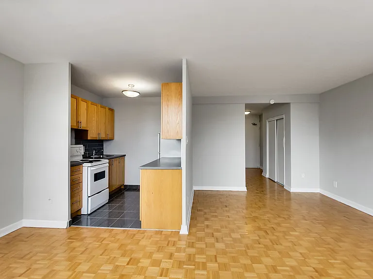 630 Roselawn Ave — Photo 27
