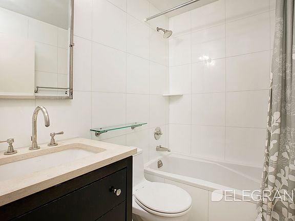 5th image of 212 E 47th St APT 10F