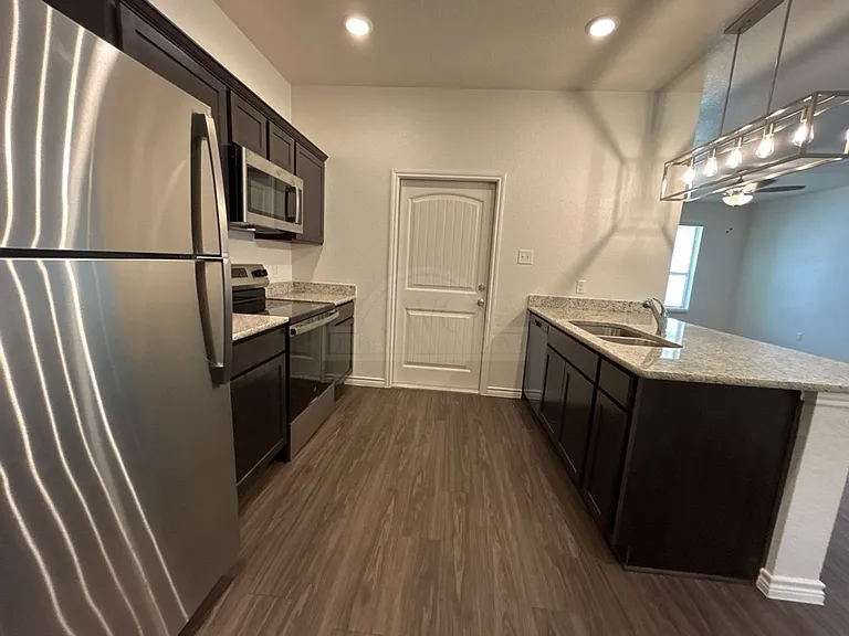 5112 Rose Garden Loop — Photo 6
