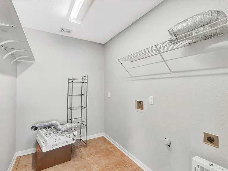 9934 Dragonfly Meadow Ct — Photo 31