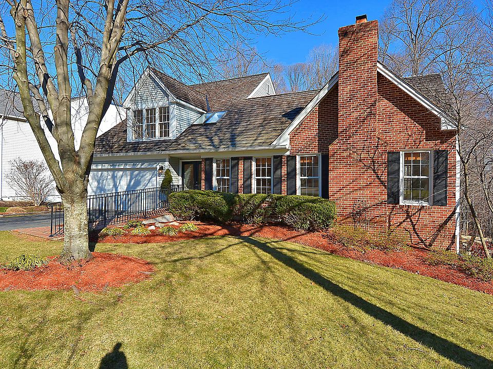 1st image of 8049 Oak Hollow Ln