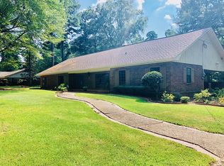 1602 Carolyn Dr, Hope, AR 71801