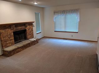 2516 Ellis View Ct NW, Cedar Rapids, IA 52405