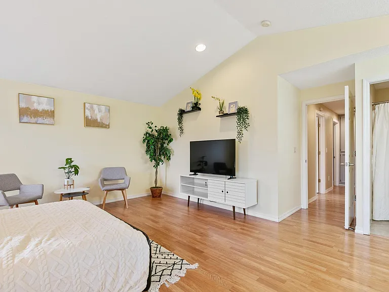 1207 NE 166th Ave — Photo 20