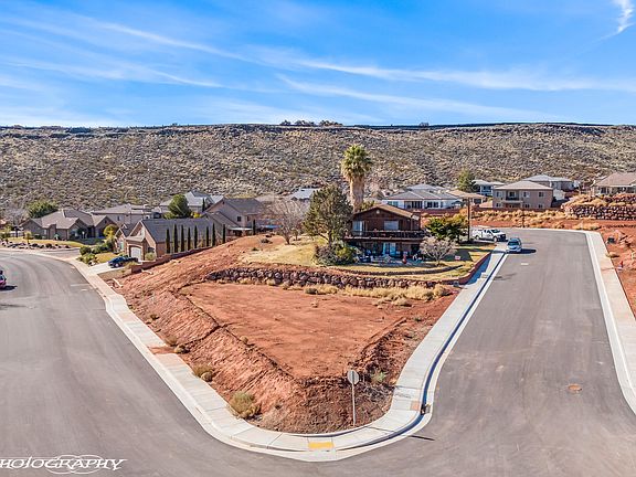 4th image of 2914 E Chapman Cir #219