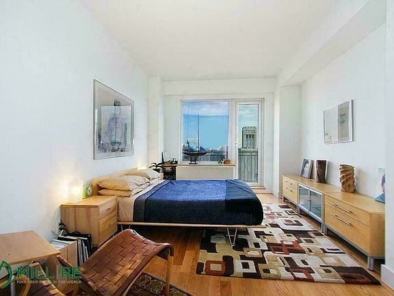 4th image of 4427 Purves St APT 10D
