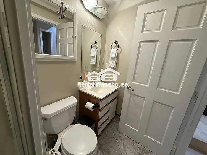 6514 Phinney Ave N #C — Photo 14
