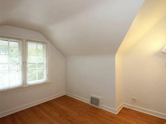 4th image of 4445 Joliet Ave APT 2
