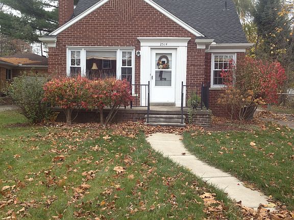 3rd image of 2514 N Washington Ave